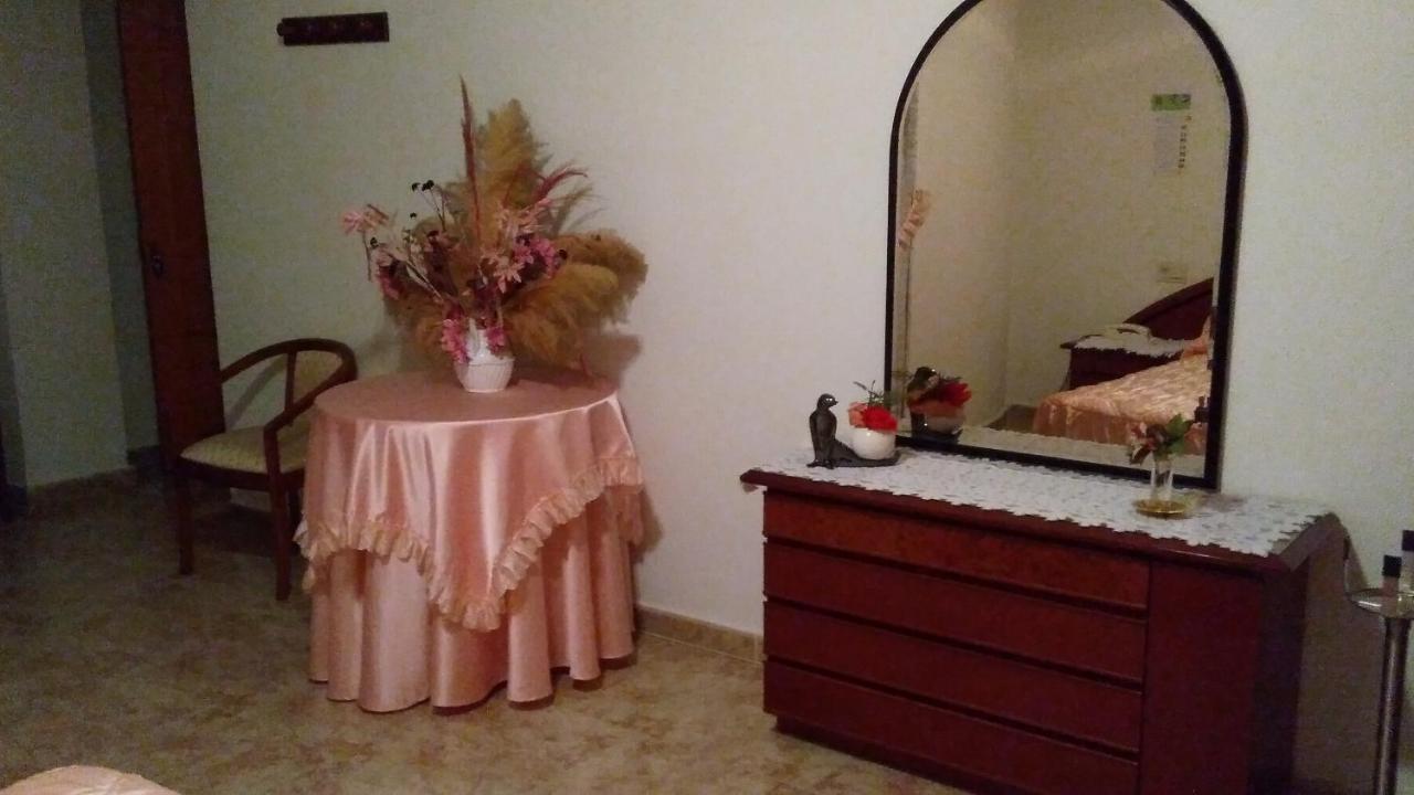 Pension- Mari Loli - Oficial Guardamar del Segura Esterno foto